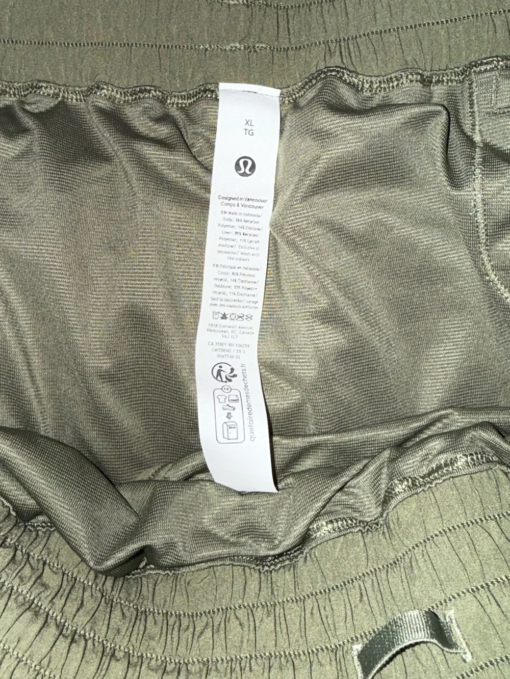 Lululemon Shake It Out High-Rise Running Short 2.5"
Bay Leaf XL - Picture 8 of 8